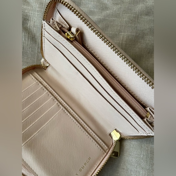 Tory Burch Multitask Zip Around Wristlet - Picture 5 of 5